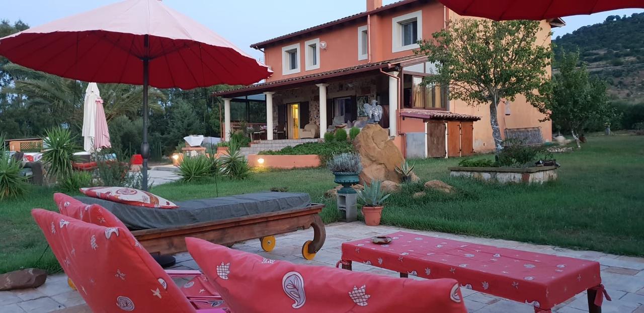 Orange Ville Villamassargia エクステリア 写真